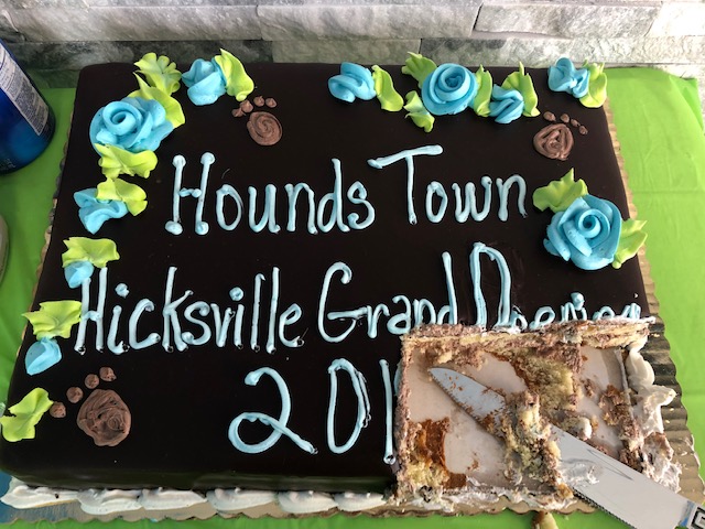 Doggie Day Care Hounds Town Hicksville